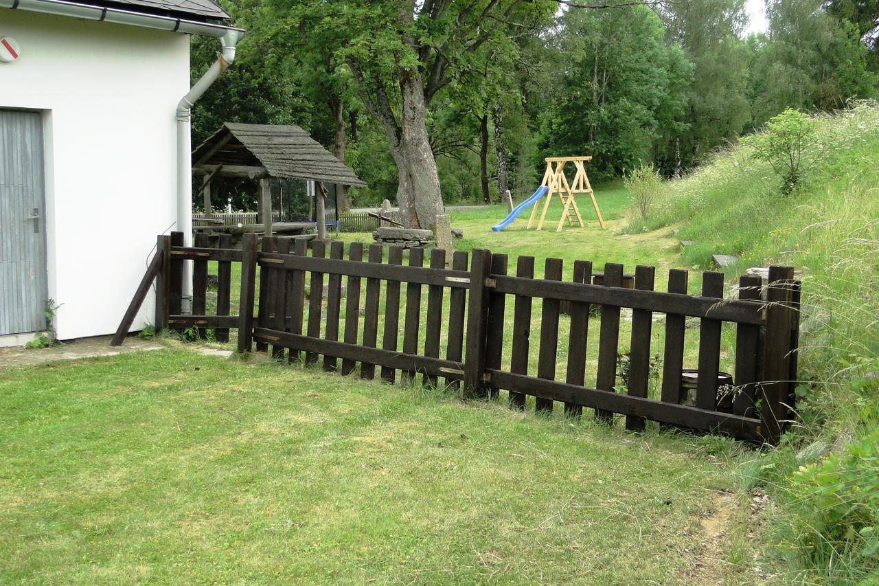 Tradicni Hostinec Aparthotel Sněžné Exteriör bild