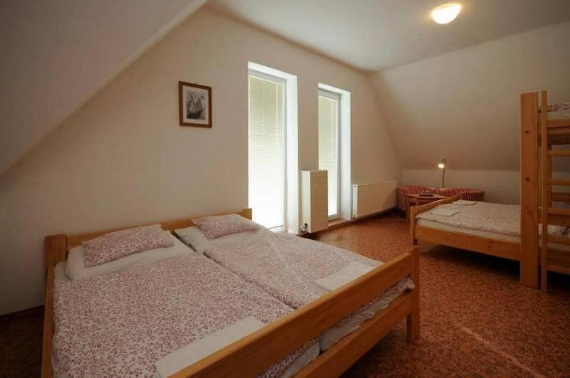 Tradicni Hostinec Aparthotel Sněžné Exteriör bild